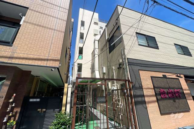 東十条マンションの外観（西側から） 