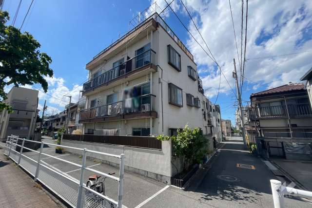 赤羽スカイハイツの外観（南東側から）