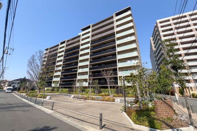 ザ・パークハウスオイコス赤羽志茂フォーススクエアの外観(南東側から)　