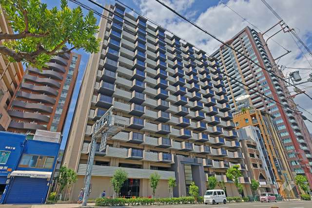 グランドパレス夕陽丘の外観（南東側から）