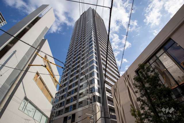 ザ・パークハウス大阪梅田タワーの外観（北西側から）