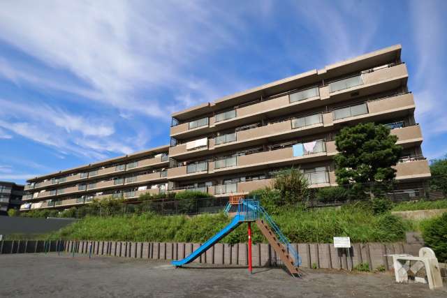 ルイシャトレ新川崎パークサイドの外観(南側から)