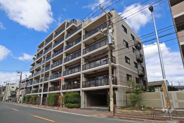 グランイーグル御幸公園の外観（南東側から）