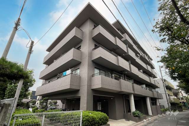 向ヶ丘遊園東ガーデンハウスの外観（南西側から）