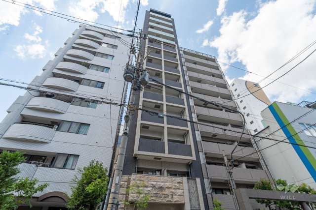 ファーストフィオーレ心斎橋イーストⅡの外観（南東側から）