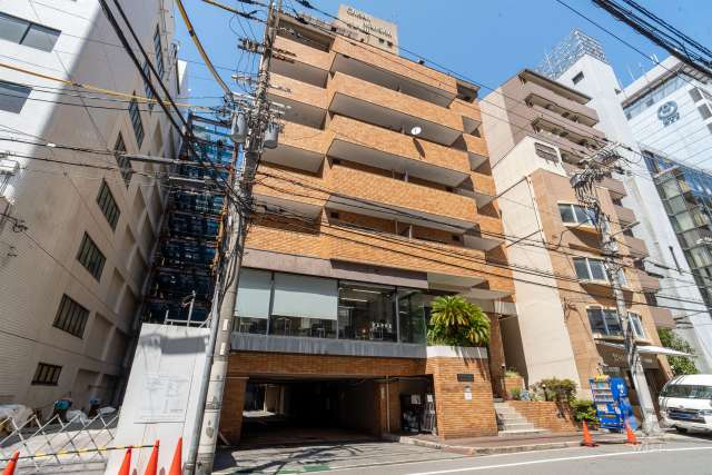 チサンマンション心斎橋二番館の外観（南西側から）
