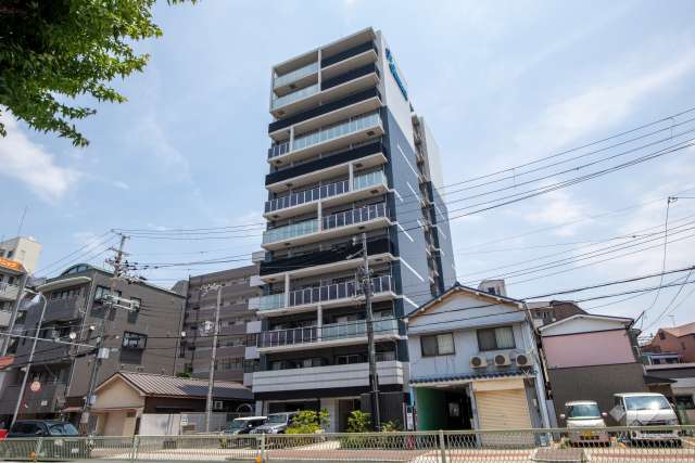 プレサンス海老江ジャルダンの外観（南東側から）