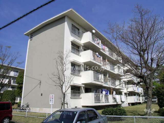 公団石澄住宅6号棟の外観（南西側から）