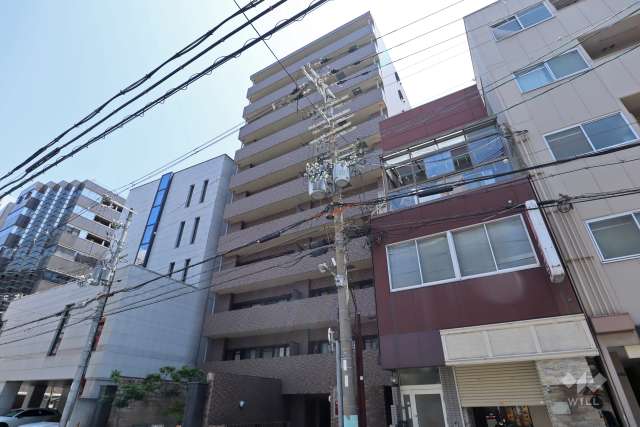 リーガル西天満2の外観（南東側から）