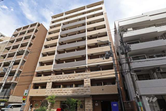 プレサンス上町台東平の外観（南西側から）