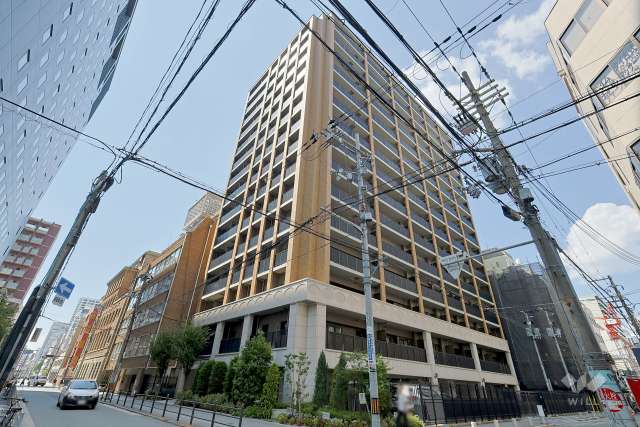 ザ大阪レジデンス備後町の外観（南東側から）