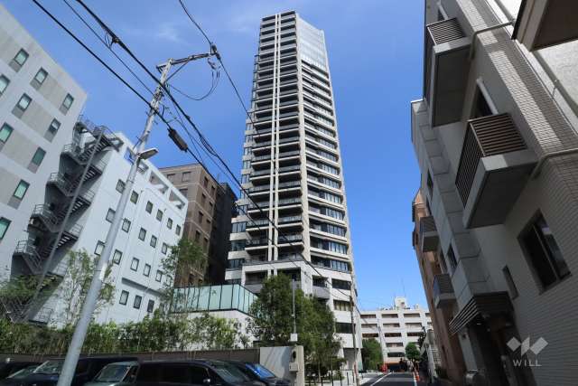 プラウドタワー渋谷の外観（北西側から）