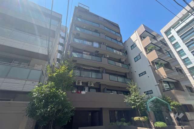 エバーグリーンパレス浅草の外観（南東側から）　