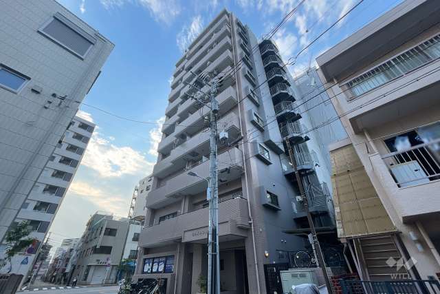 オークハウス浅草の外観（南東側から）