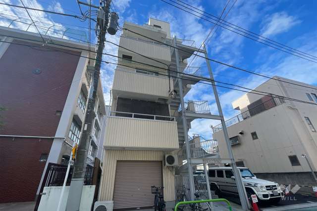 清川マンションの外観（北東側から）