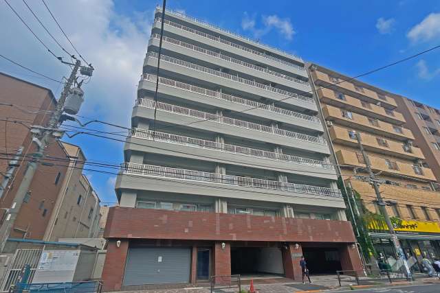 ユテライズ根岸の外観（南西側から）