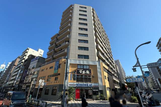 浅草田原町マンションの外観（南西側から）