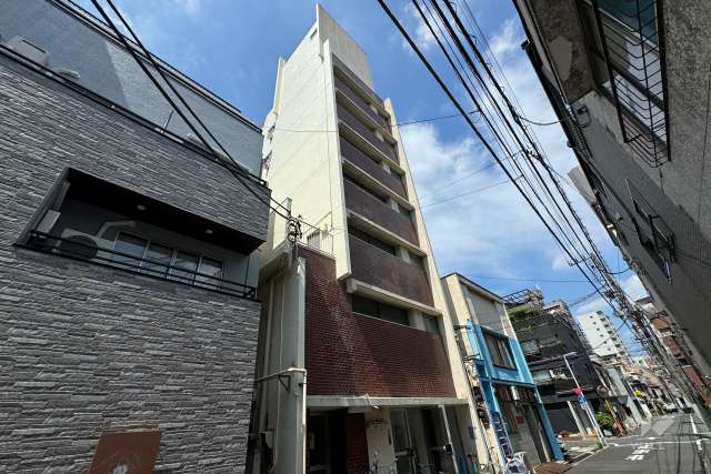 ビクトリアマンションの外観（南東側から）