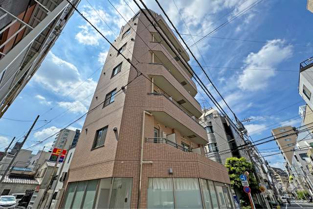 アイディ上野IIIの外観（北東側から）