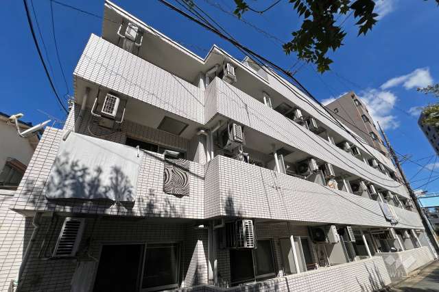 スカイコート金町第3の外観（南西側から）
