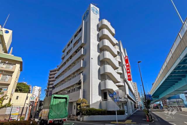 グローリア初穂新小岩の外観（南西側から）