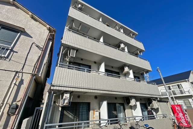 セントヒルズ高砂の外観（南東側から）