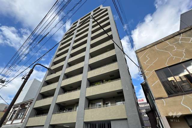 東急ドエルアルス本郷南の外観（南東側から）.　