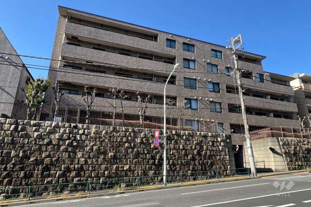 パークハイム千石の外観（南西側から）