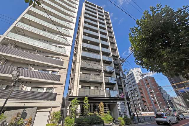 プラウド文京千駄木の外観（南西側から）