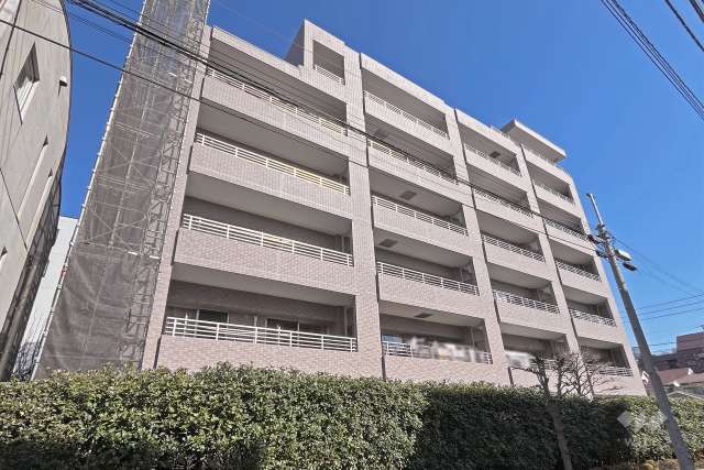 池袋ウエストヒルズの外観（南西側から）・（2026年7月17日時点、一部修繕中）
