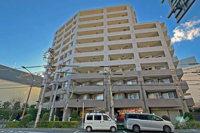 アーバンビュー新大塚プラタナス通りの外観（北側から）