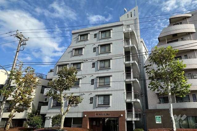 アビタシオン南長崎の外観（西側から）