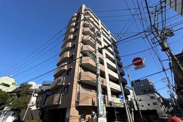 日神パレステージ大塚の外観（南側から）