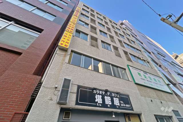 大塚シャトレトーコーの外観（南西側から）