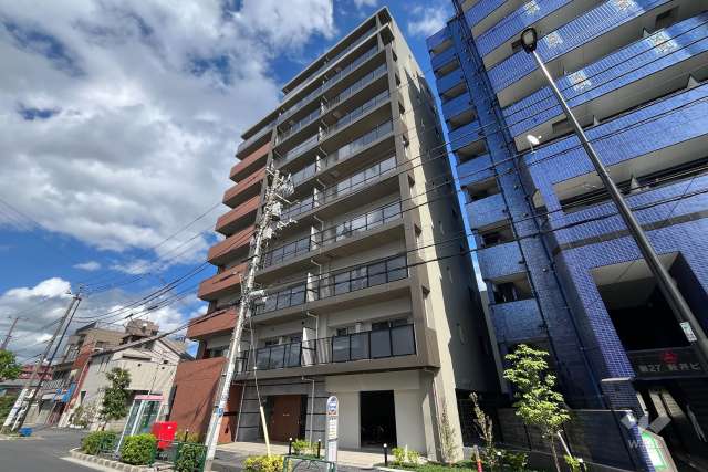 コンフォルシア竹ノ塚の外観（南西側から）