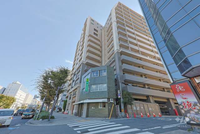 クラウンハイム上町台セントラルカーサの外観（北西側から）