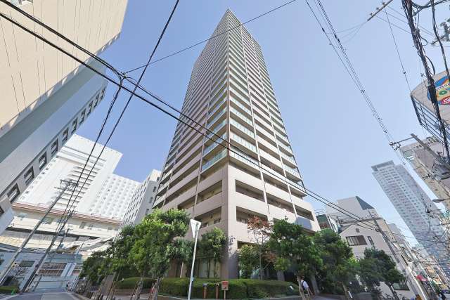 ローレルコート上本町の外観（南西側から）