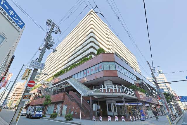 うえほんまちハイハイタウンの外観（南東側から）