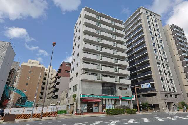 ハイロイヤル夕陽ヶ丘の外観（南東側から）