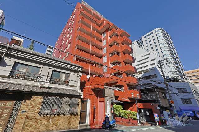 ライオンズマンション上六第3の外観（南東側から）