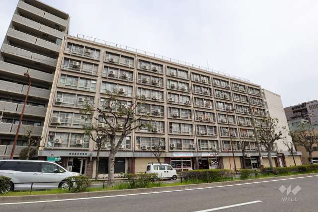 鳥ヶ辻コーポの外観（北西側から）