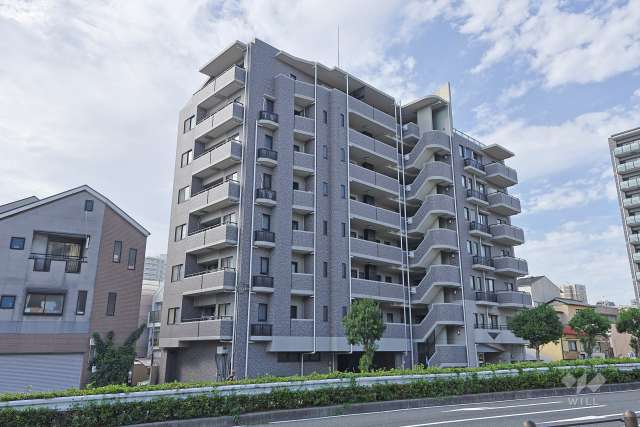 ヴェルビュ上本町の外観（北東側から）