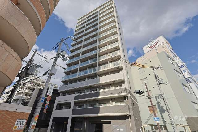 エスリード大阪上本町ブランシュの外観（南西側から）
