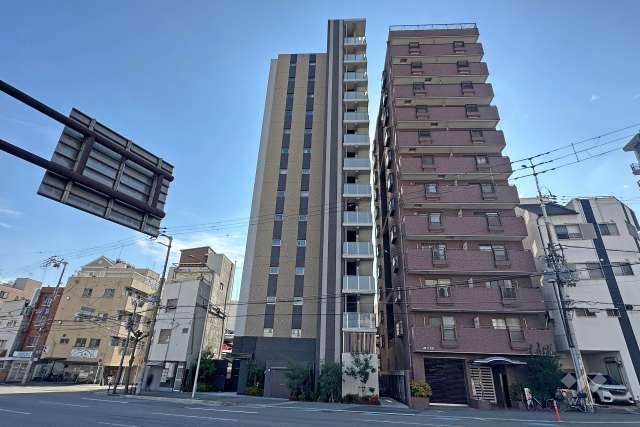 プレサンスロジェ天王寺ザレジデンスの外観（北側から）