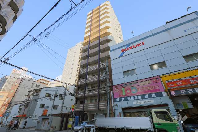 エスライズ難波の外観（南西側から）