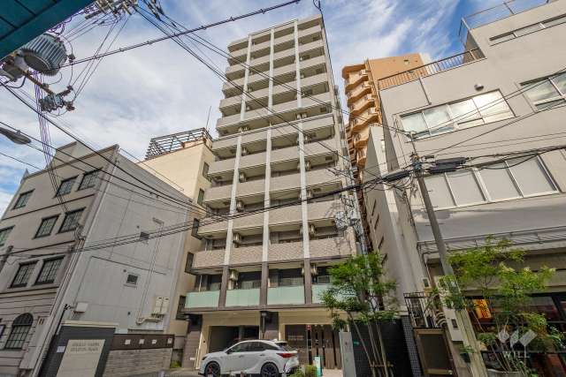 エスリード難波ステーションプラザの外観（南東側から）