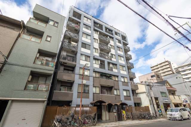 シーズ日本橋の外観（南東側から）