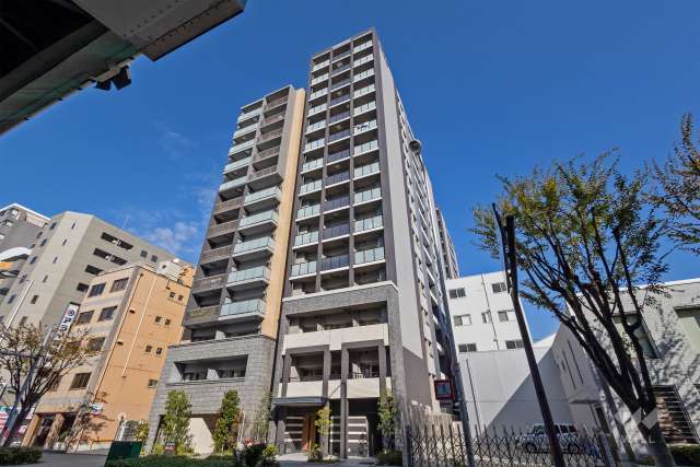 エスリード難波ステーションゲート サウステラスの外観（南側から）