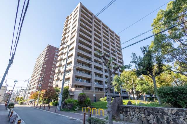 ハーティス城東の外観（南東側から）