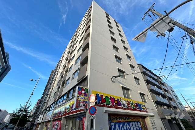 プレジデント城東の外観（南西側から）